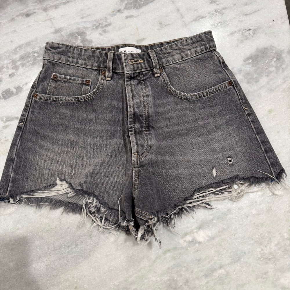 Zara size 6 Jean shorts never worn